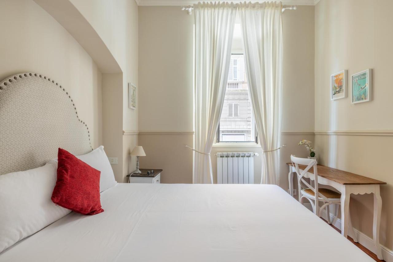 Charming Apartment With Patio A Few Steps From Colosseum Ngoại thất bức ảnh